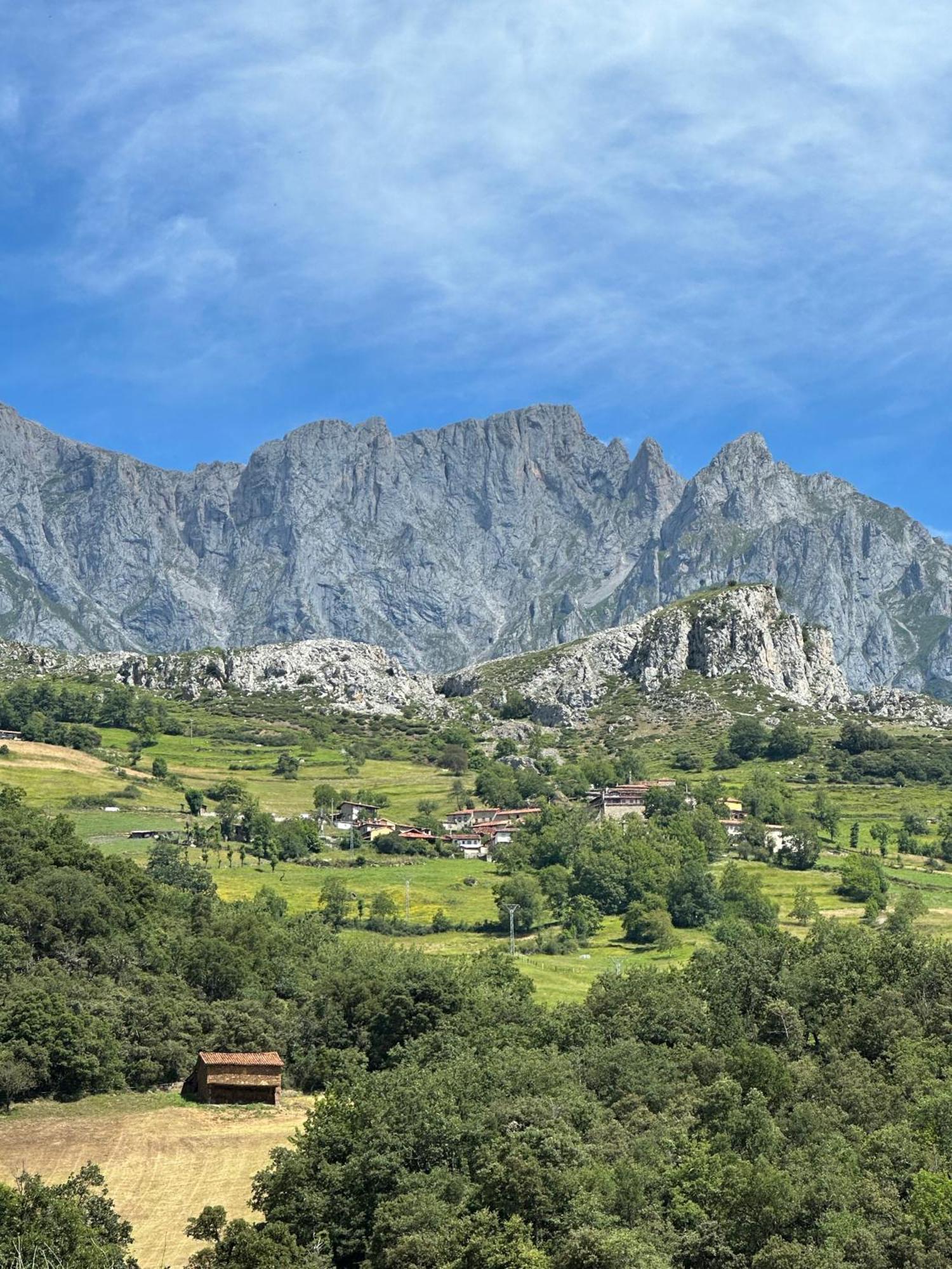 Aire De Picos Norte Brez ภายนอก รูปภาพ